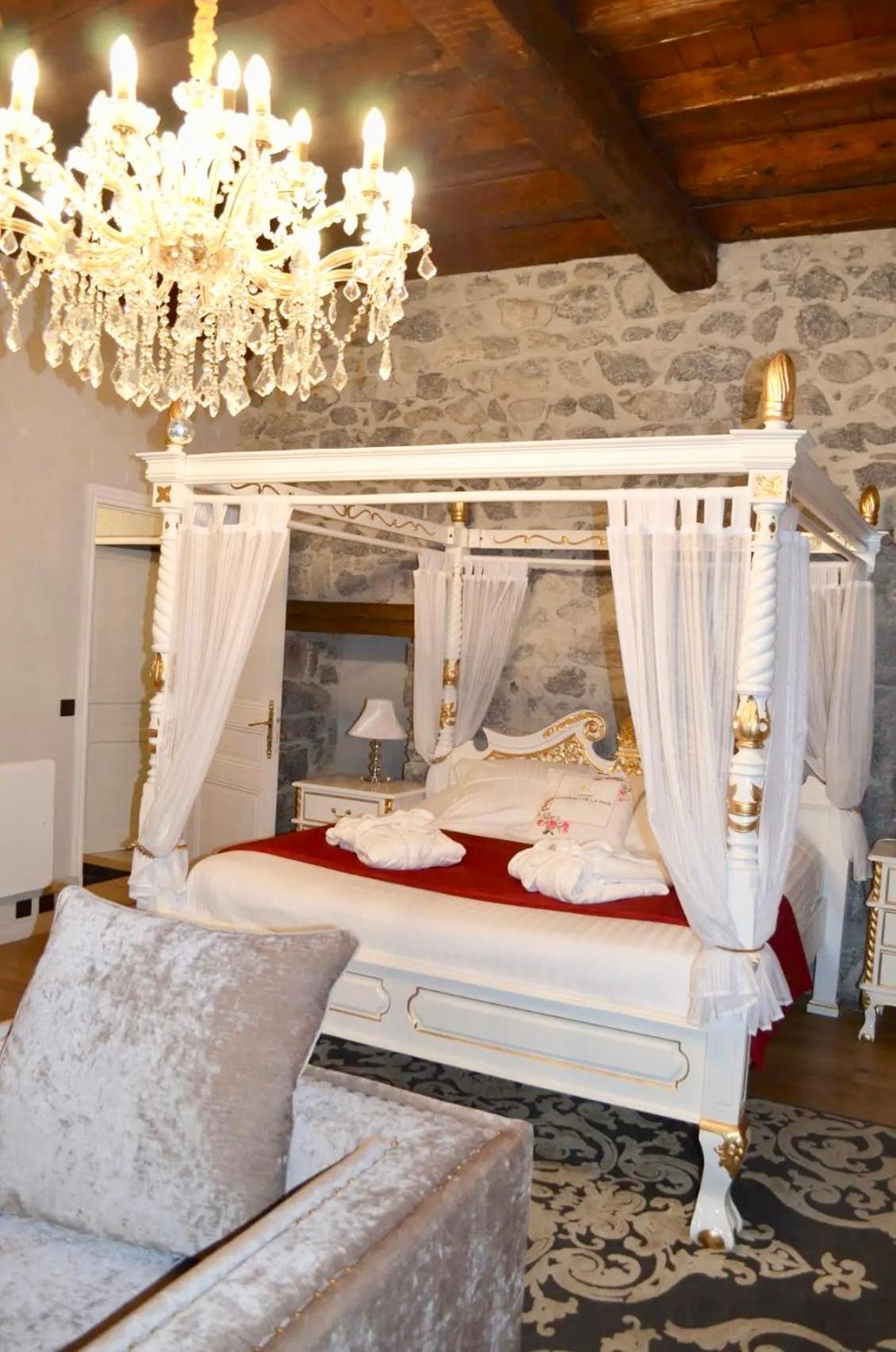 Chateau De La Rive - Suite Prestige - Chambre 2 Personnes Cruet ภายนอก รูปภาพ