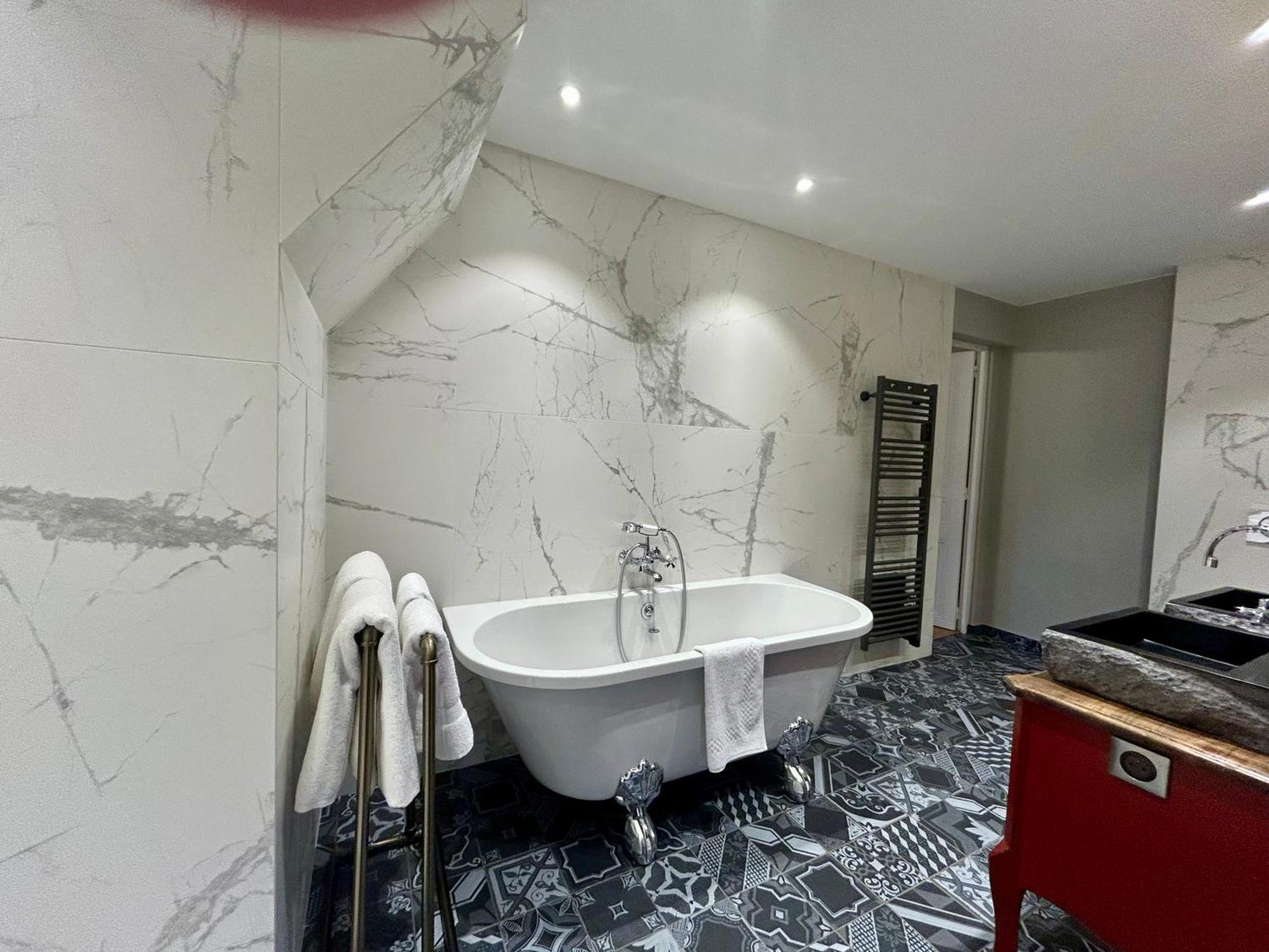 Chateau De La Rive - Suite Prestige - Chambre 2 Personnes Cruet ภายนอก รูปภาพ